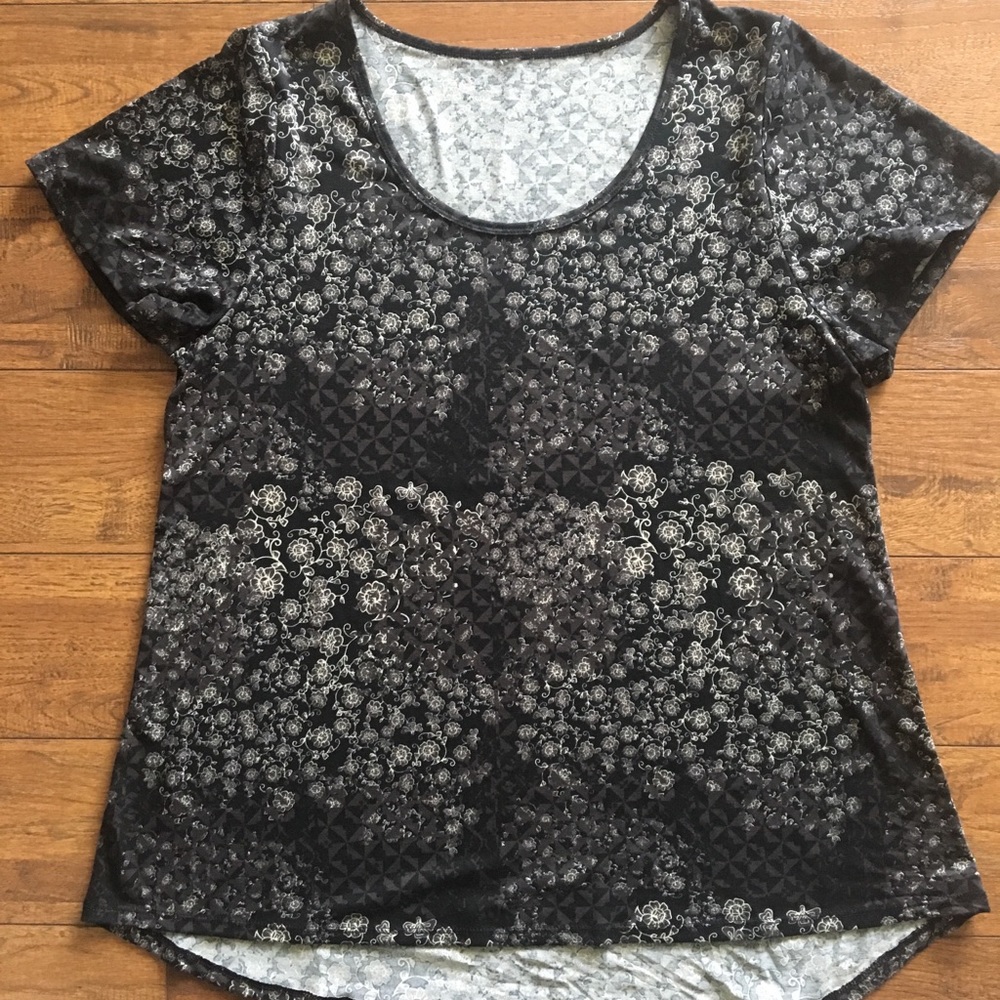 Lularoe Classic T XL